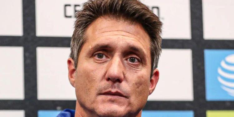 Por fin se decidió: se reveló la postura final de Barros Schelotto sobre llegar a Vélez