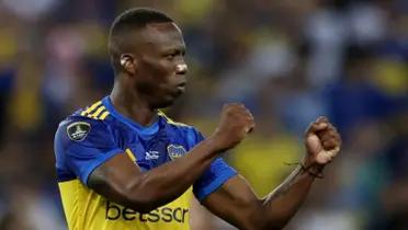 Luis Advíncula con la camiseta de Boca durante la final de la Copa Libertadores 2023.