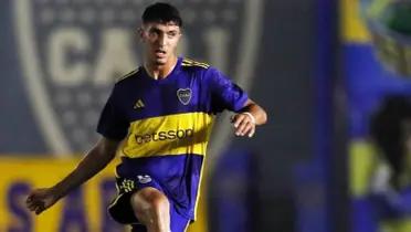 Mateo Mendia con la camiseta de Boca.