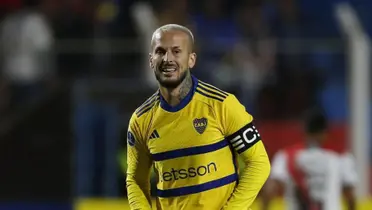 Darío Benedetto vistiendo la camiseta de Boca Juniors.